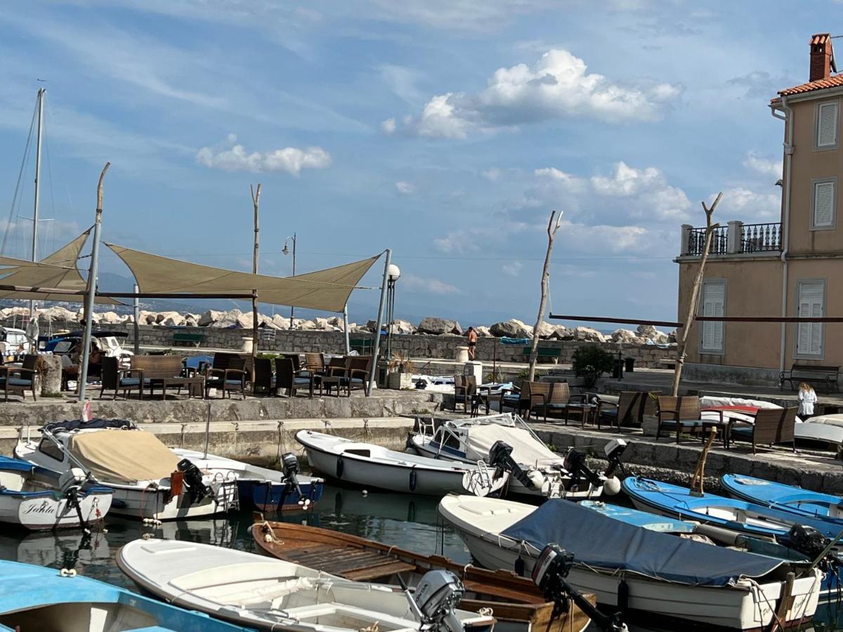 Vila Mila Volosko Opatija Exteriör bild